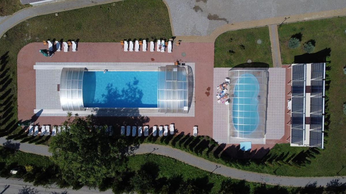 Vitapark Sonyachnyy Provans Satanov Exterior foto