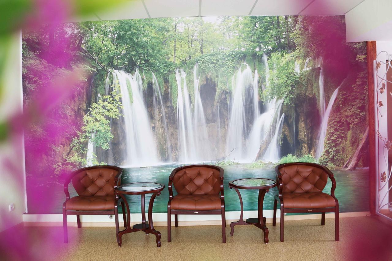 Vitapark Sonyachnyy Provans Satanov Exterior foto