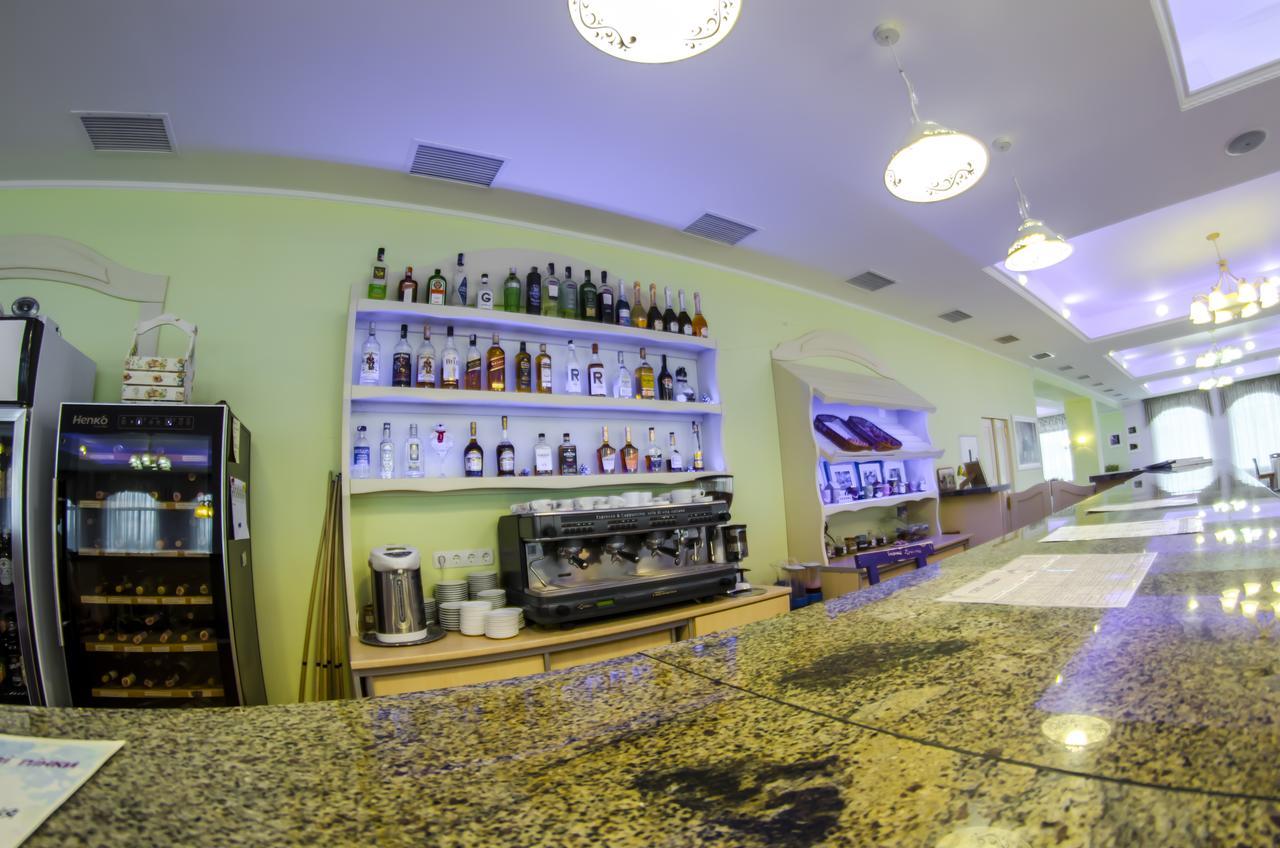Vitapark Sonyachnyy Provans Satanov Exterior foto