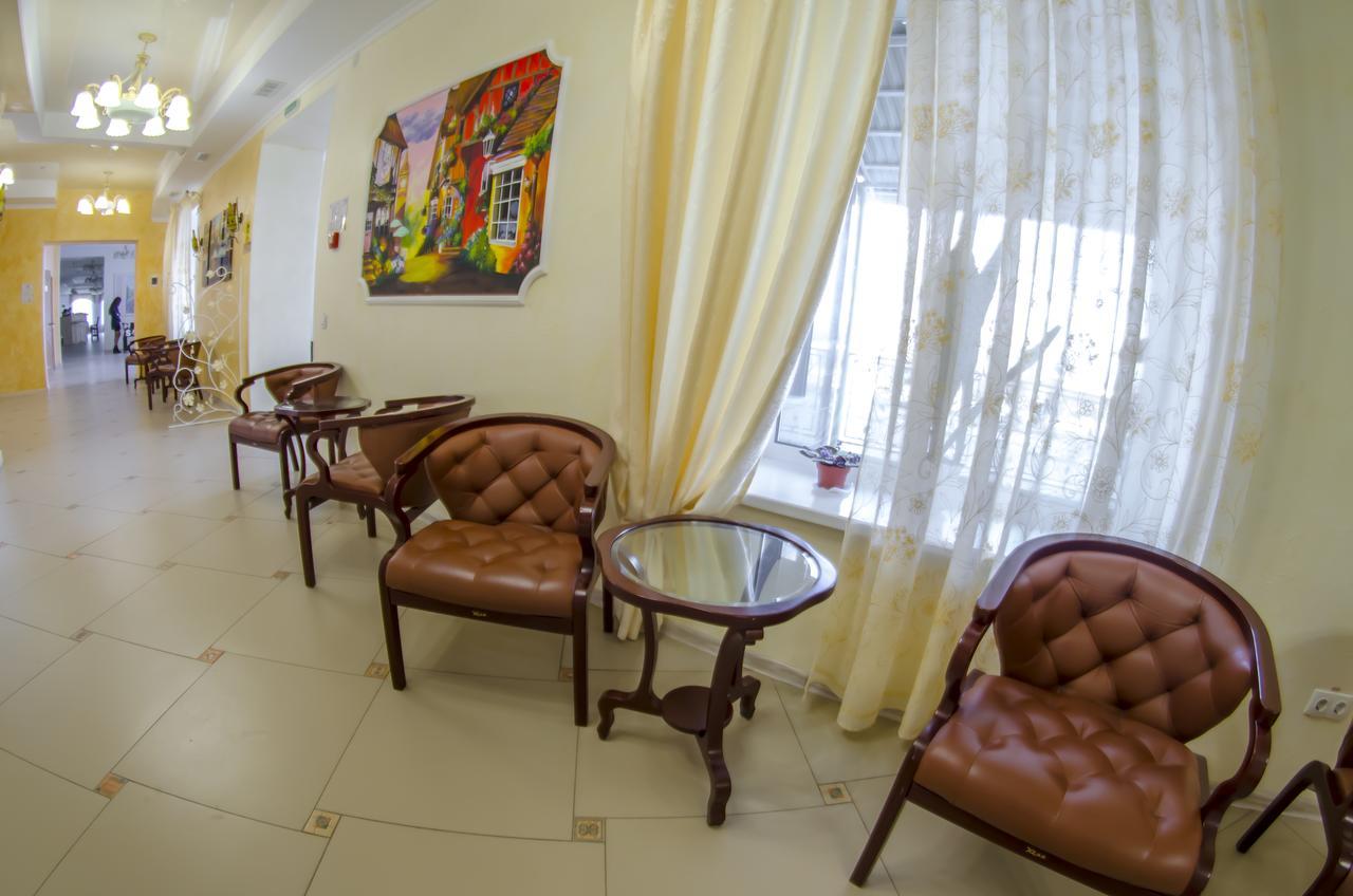 Vitapark Sonyachnyy Provans Satanov Exterior foto